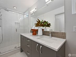 5044 A Sand Point Place NE, Seattle WA 98105