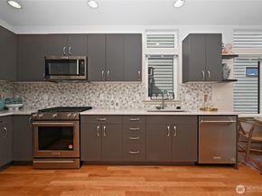 5044 A Sand Point Place NE, Seattle WA 98105