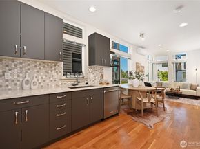 5044 A Sand Point Place NE, Seattle WA 98105