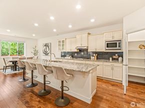 17903 33rd Avenue SE, Bothell WA 98012