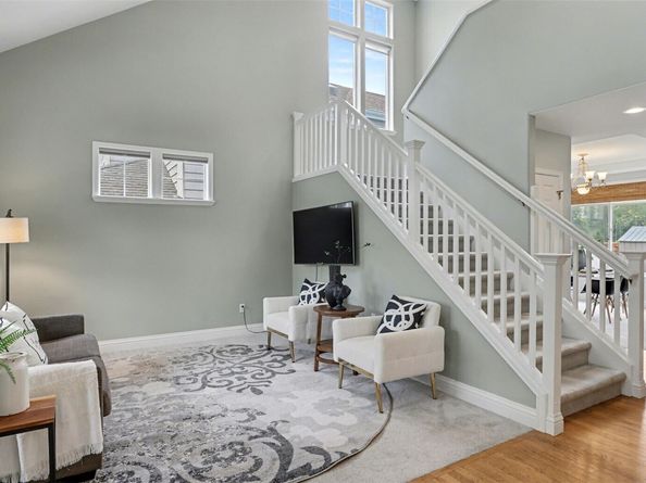 18637 172nd Place SE, Renton WA 98058