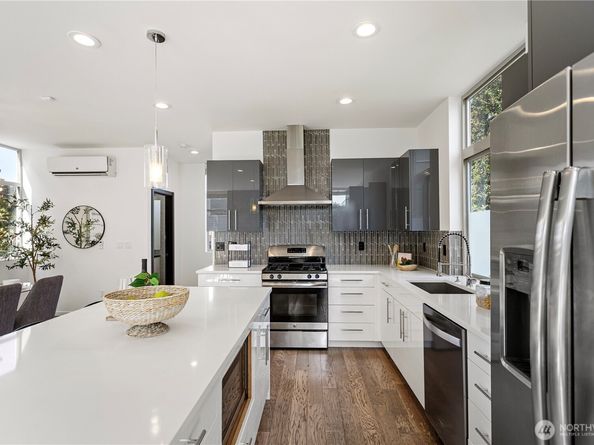 2234 NW 62nd Street, Seattle WA 98107
