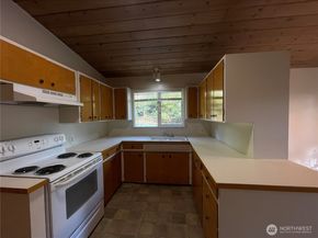 4030 Factoria Boulevard SE, Bellevue WA 98006