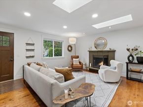 1109 Lewis Lane SE, Issaquah WA 98027