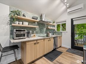 1109 Lewis Lane SE, Issaquah WA 98027