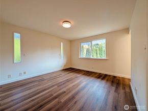 1135 147th Pl NE, Bellevue WA 98007