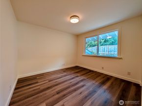 1135 147th Pl NE, Bellevue WA 98007