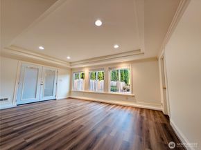 1135 147th Pl NE, Bellevue WA 98007