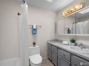 25 E Intercity Avenue, Everett WA 98208