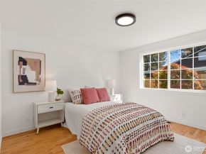 16432 NE 18th Street, Bellevue WA 98008