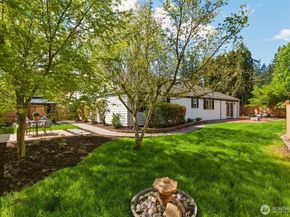 16432 NE 18th Street, Bellevue WA 98008