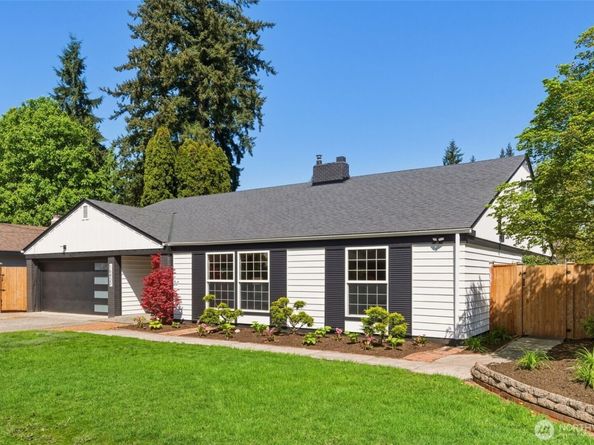 16432 NE 18th Street, Bellevue WA 98008