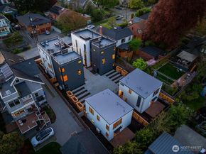 4122 B Burke Avenue N, Seattle WA 98103