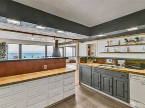 14024 Glen Acres Road SW, Vashon WA 98070