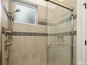 2006 120th Street NE Unit 2, Seattle WA 98125