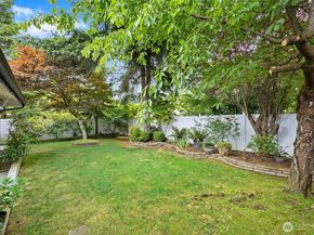 7624 141st Avenue NE, Redmond WA 98052