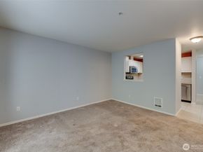 18501 SE Newport Way K245, Issaquah WA 98027