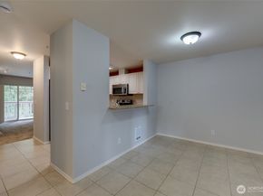 18501 SE Newport Way K245, Issaquah WA 98027