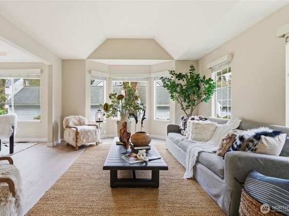 4222 144th Lane SE 31, Bellevue WA 98006