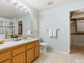 4222 144th Lane SE 31, Bellevue WA 98006