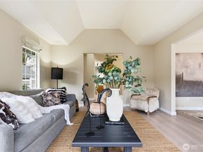 4222 144th Lane SE 31, Bellevue WA 98006