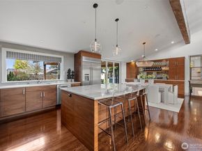 1465 185th Avenue NE, Bellevue WA 98008