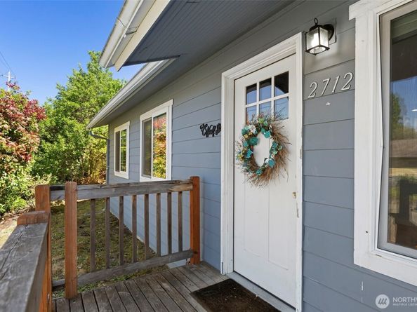 2712 Hefner Avenue, Bremerton WA 98310