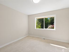 8144 W Mercer Way, Mercer Island WA 98040