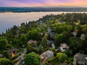 8144 W Mercer Way, Mercer Island WA 98040