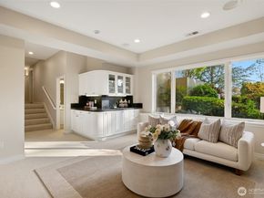8144 W Mercer Way, Mercer Island WA 98040