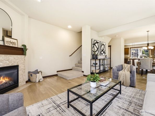 19439 1st Avenue S E4, Normandy Park WA 98148
