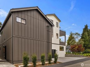 9024 Corliss Avenue N B, Seattle WA 98103