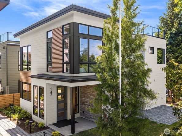 547 16th Avenue W, Kirkland WA 98033