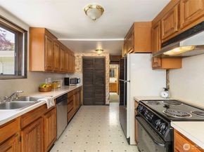 3105 13th Street, Bremerton WA 98312