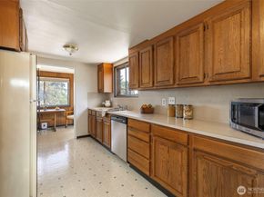 3105 13th Street, Bremerton WA 98312
