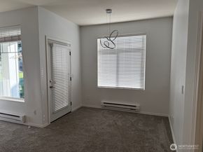 23512 55 Avenue S 16, Kent WA 98032