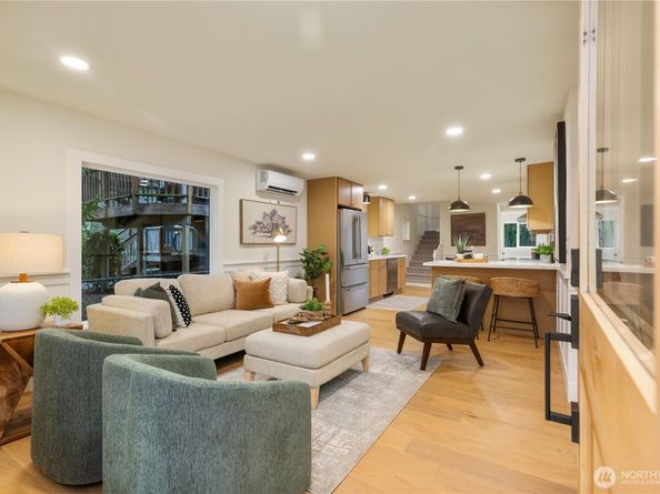 715 27th Avenue, Seattle WA 98122