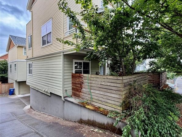 9216 Stone Ave N B, Seattle WA 98103