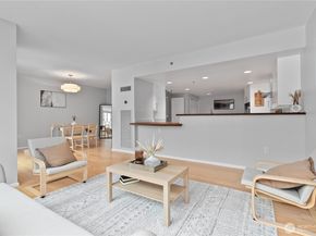 177 NE 107th Avenue 1601, Bellevue WA 98004