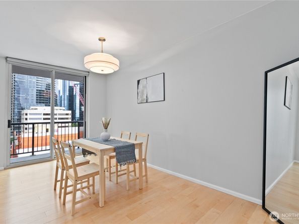 177 NE 107th Avenue 1601, Bellevue WA 98004