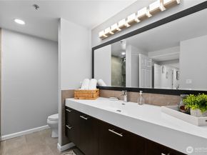 177 NE 107th Avenue 1601, Bellevue WA 98004