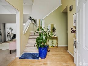 709 142nd Pl SW, Lynnwood WA 98087