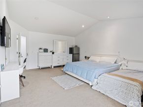 709 142nd Pl SW, Lynnwood WA 98087