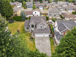 709 142nd Pl SW, Lynnwood WA 98087