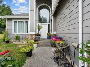 709 142nd Pl SW, Lynnwood WA 98087