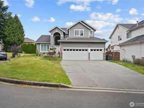 709 142nd Pl SW, Lynnwood WA 98087
