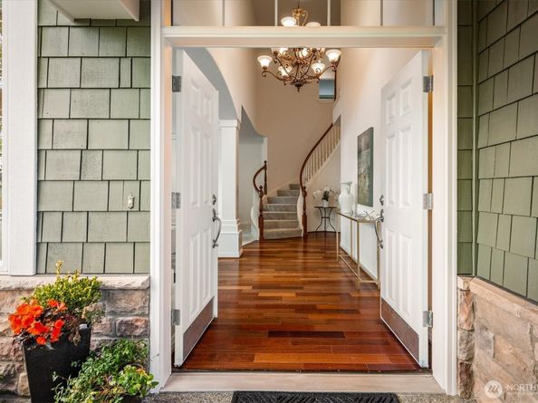 1206 S 36th Place, Renton WA 98055