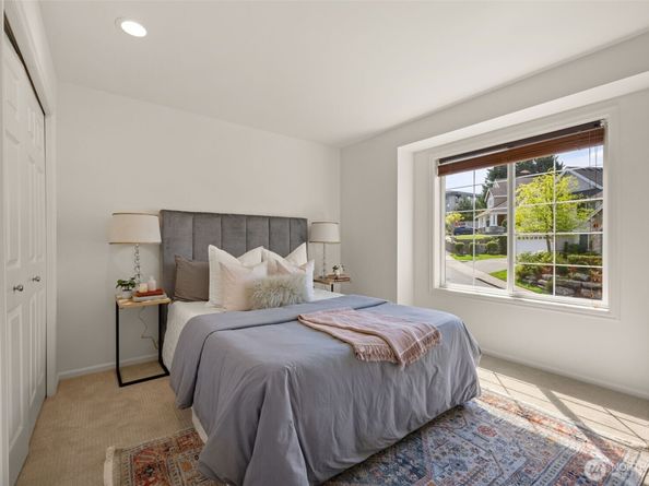1206 S 36th Place, Renton WA 98055