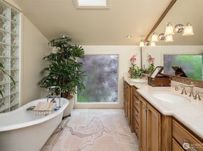 4406 193rd Avenue SE, Issaquah WA 98027