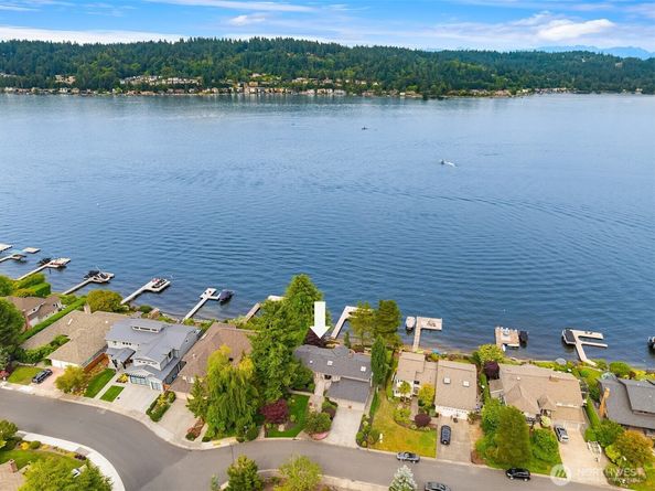 4406 193rd Avenue SE, Issaquah WA 98027